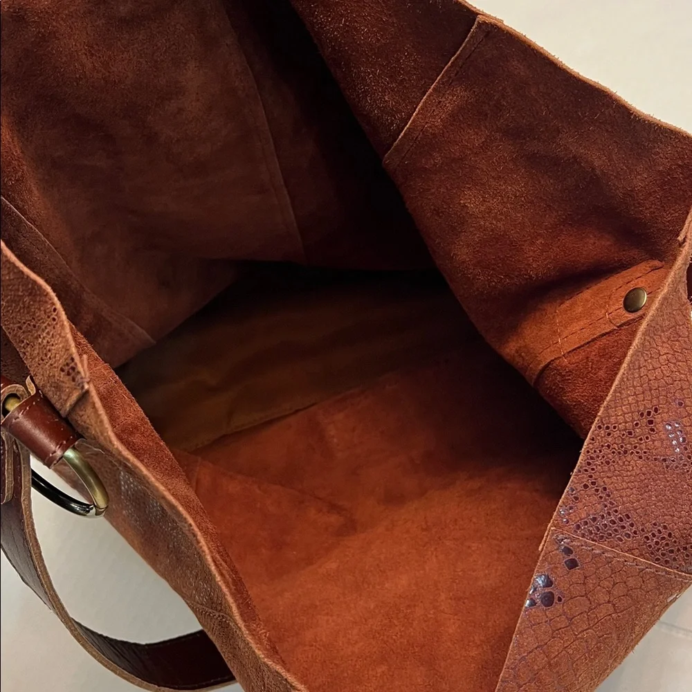 ASSOTS LONDON BROWN SNAKE FOIL PATTERN LEATHER HOBO TOTE BAG NEW